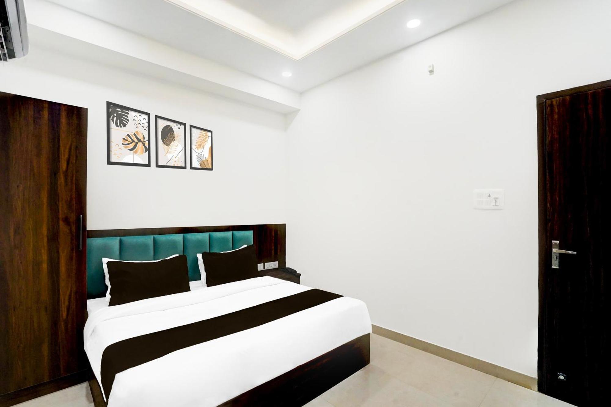 Collection O Golden Sapphire Hotel Jaipur Exterior photo
