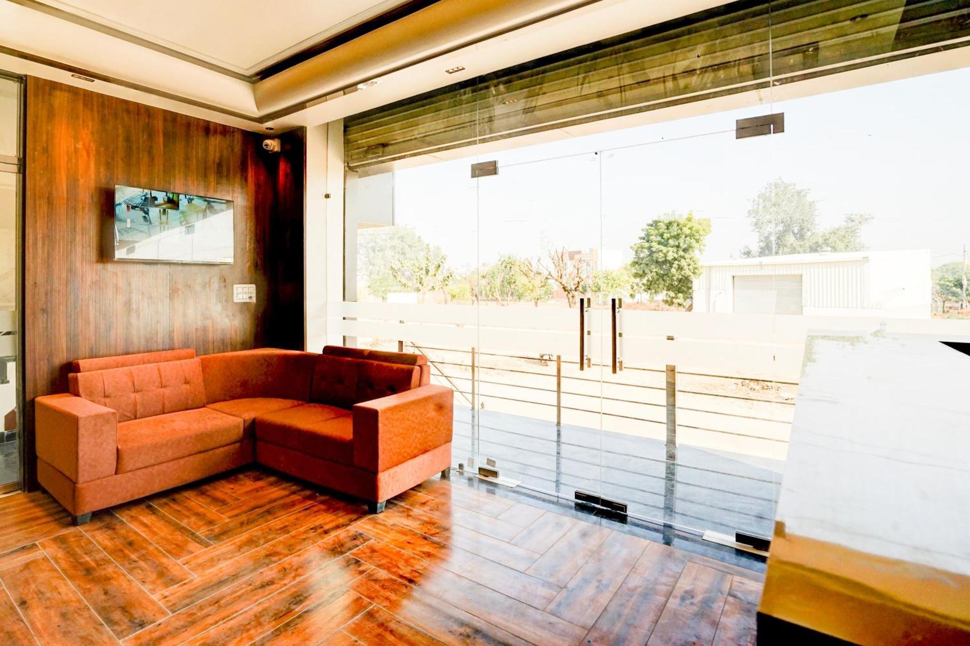 Collection O Golden Sapphire Hotel Jaipur Exterior photo
